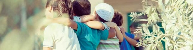 Tips for Upbringing Muslim Children in a Non-Islamic Society