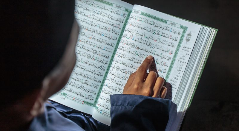 Benefits of Reading Quran at Fajr