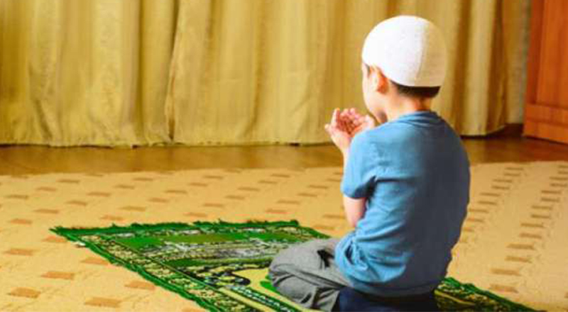 children to pray when they are seven years old