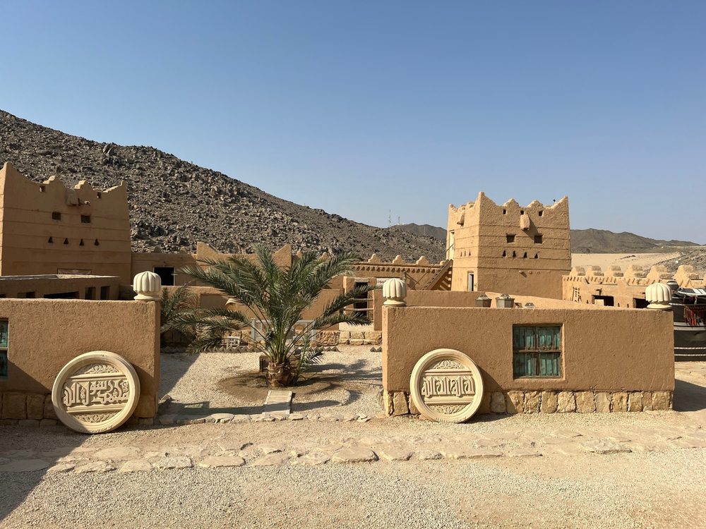 12 Must-Visit Places of Makkah and Madinah During Umrah