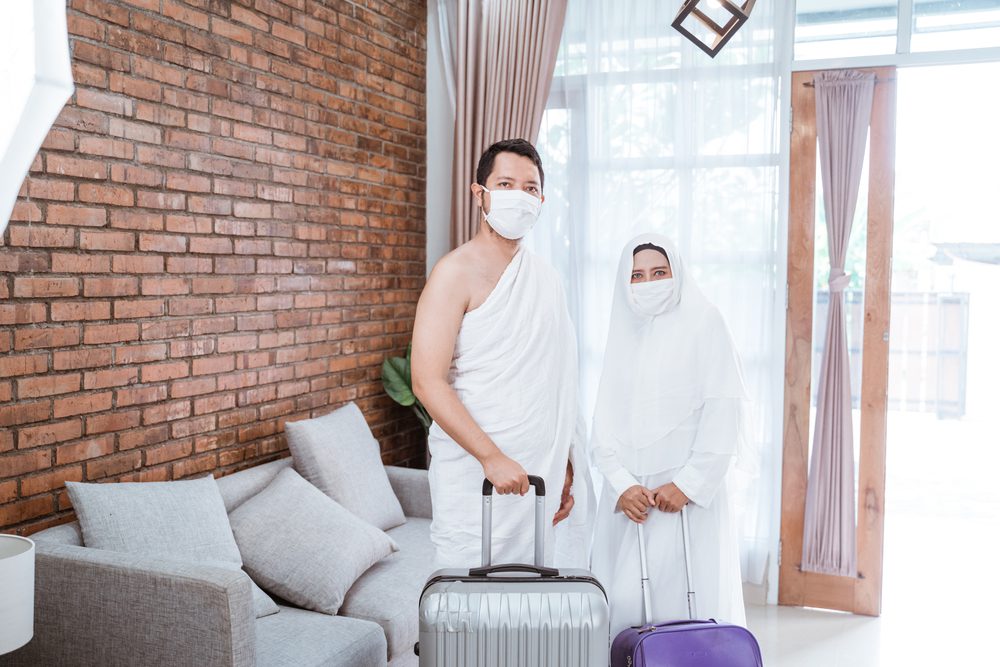 The Spiritual Meaning Behind Wearing Ihram in Umrah