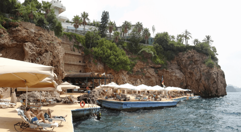 Top Halal Tourism Countries for Muslim Travelers